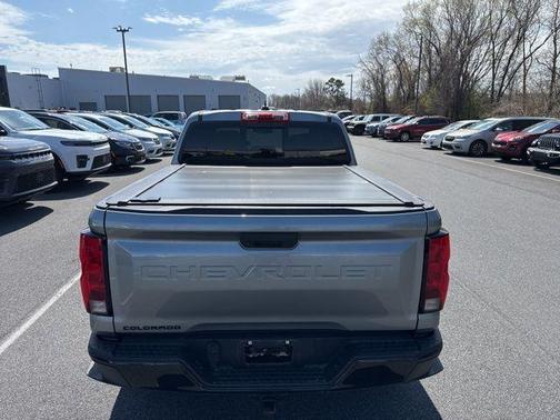 Sterling Gray Metallic 2024 Chevrolet Colorado Trail Boss