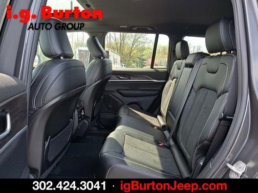 Metallic 2026 Jeep Grand Cherokee Laredo