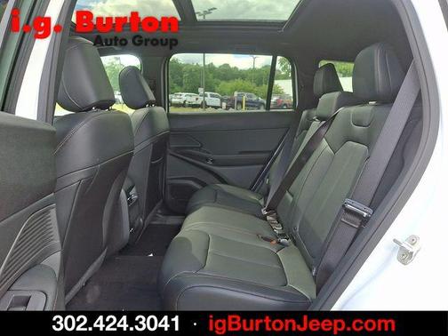 Bright White Clearcoat 2026 Jeep Cherokee LAREDO/LIMITED