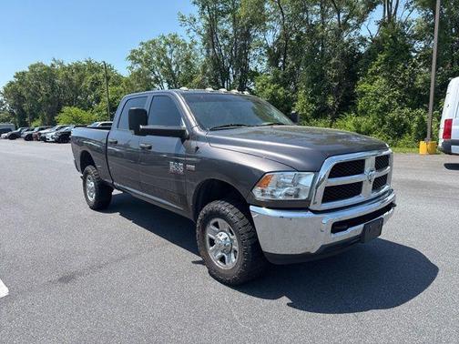 Crystal Metallic 2018 RAM 2500 Tradesman