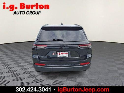 Diamond Black 2024 Jeep Grand Cherokee Limited