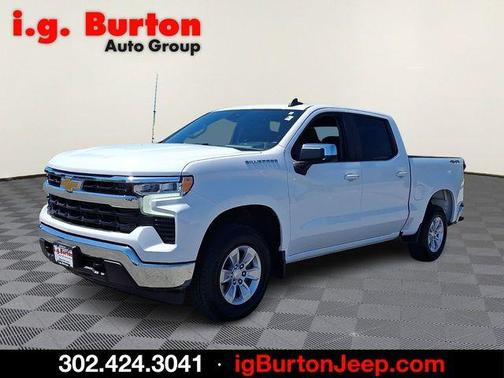Summit White 2026 Chevrolet Silverado 1500 LT
