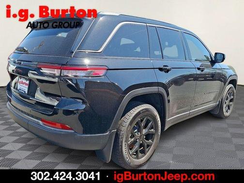 Diamond 2026 Jeep Grand Cherokee Laredo
