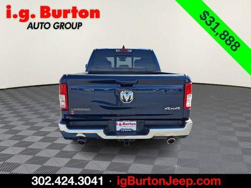 Patriot Blue Pearlcoat 2021 RAM 1500 Big Horn