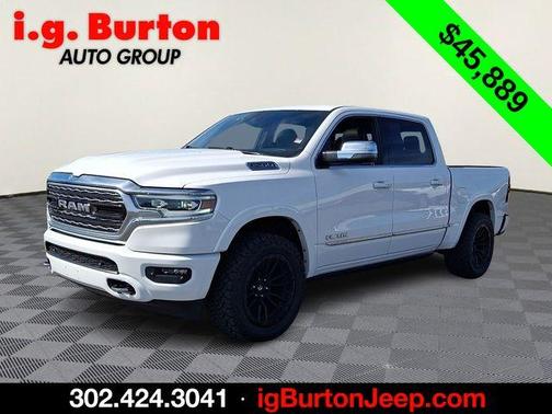 Bright White Clearcoat 2023 RAM 1500 Limited