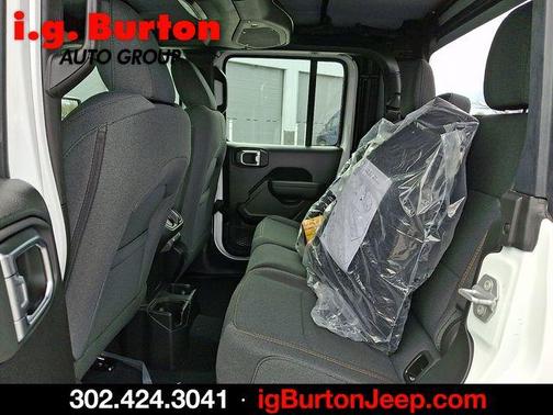 2026 Jeep Gladiator Sport