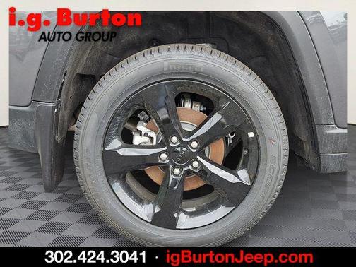Metallic 2026 Jeep Grand Cherokee Limited