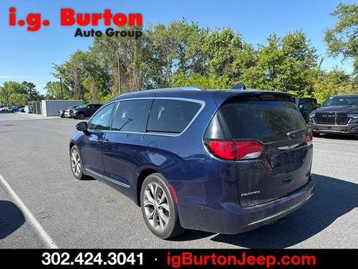 Jazz Blue Pearlcoat 2019 Chrysler Pacifica Limited
