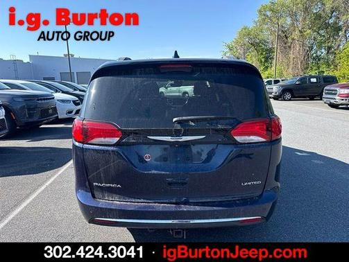 Jazz Blue Pearlcoat 2019 Chrysler Pacifica Limited