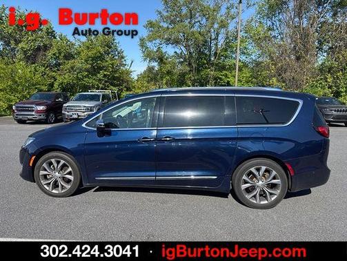 Jazz Blue Pearlcoat 2019 Chrysler Pacifica Limited