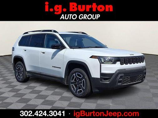 Bright White Clearcoat 2026 Jeep Cherokee LAREDO/LIMITED