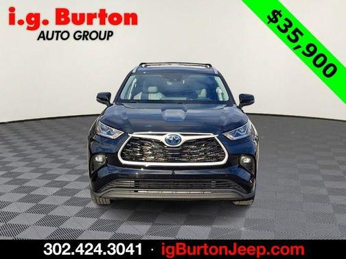 2023 Toyota Highlander Hybrid Bronze Edition