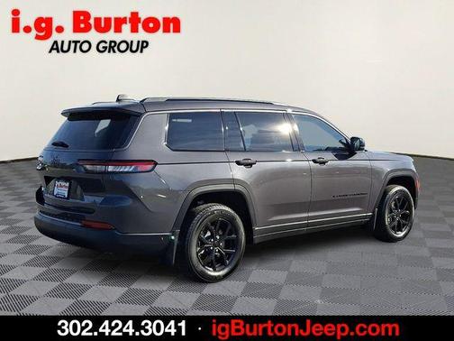 Metallic 2026 Jeep Grand Cherokee L Laredo