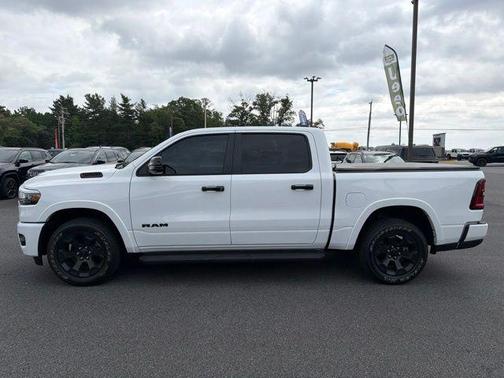 Bright White Clearcoat 2025 RAM 1500 Big Horn/Lone Star
