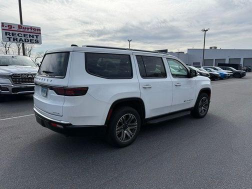 Bright White Clearcoat 2024 Jeep Wagoneer Series II