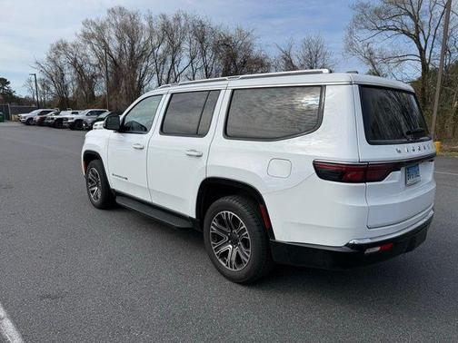 Bright White Clearcoat 2024 Jeep Wagoneer Series II