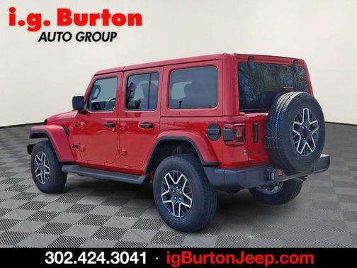 Firecracker Red Clearcoat 2026 Jeep Wrangler Sahara