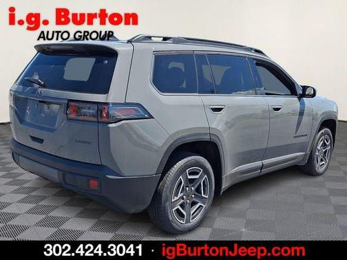 Sting Gray Clearcoat 2026 Jeep Cherokee LAREDO/LIMITED