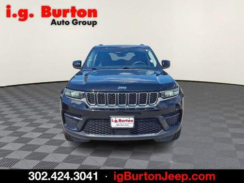 Diamond Black 2023 Jeep Grand Cherokee Laredo