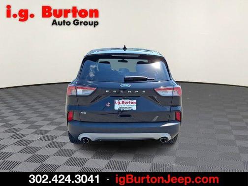 Black Metallic 2021 Ford Escape SE