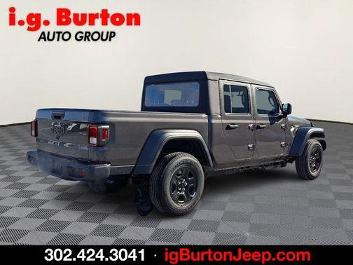 2026 Jeep Gladiator Sport