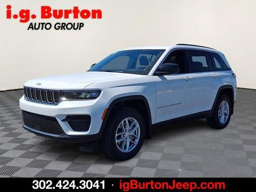 Bright White Clearcoat 2026 Jeep Grand Cherokee Laredo X