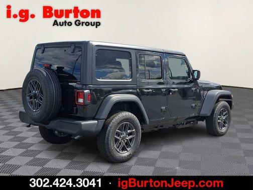 Black Clearcoat 2026 Jeep Wrangler Sport