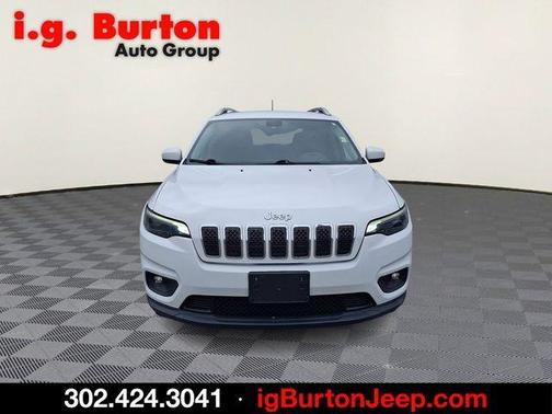 Bright White Clearcoat 2019 Jeep Cherokee Latitude