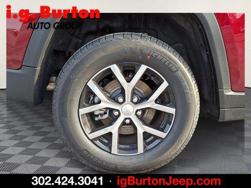 Velvet Red Pearlcoat 2026 Jeep Grand Cherokee Limited