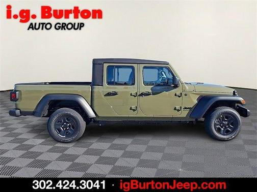 2026 Jeep Gladiator Sport