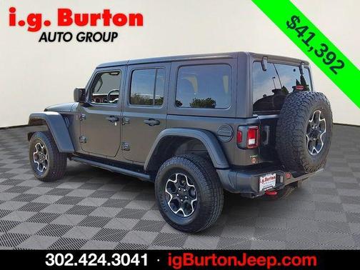 Black Clearcoat 2023 Jeep Wrangler Rubicon