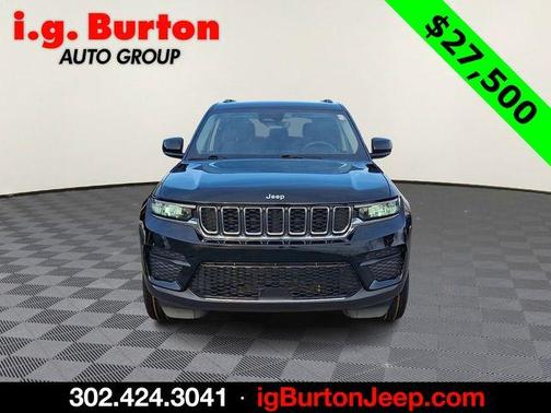 2023 Jeep Grand Cherokee Laredo