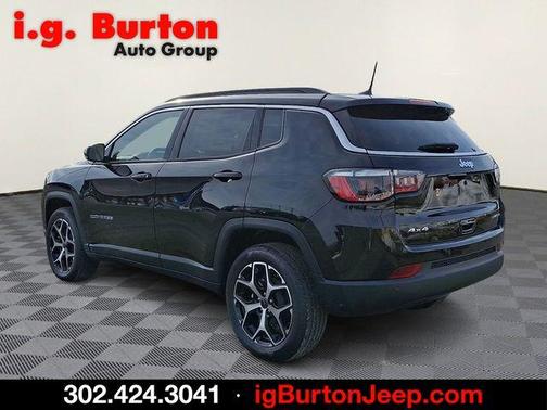 Diamond Black 2026 Jeep Compass Limited