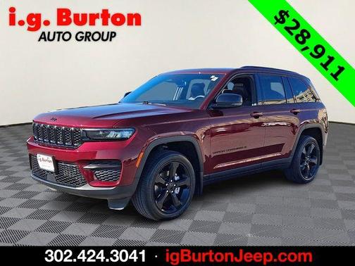Velvet Red Pearlcoat 2023 Jeep Grand Cherokee Altitude