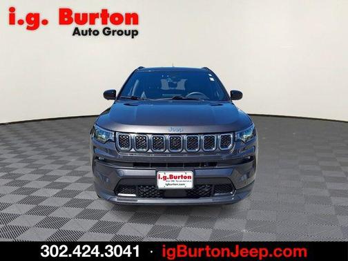 Granite Crystal Clearcoat Metallic 2023 Jeep Compass Latitude Lux