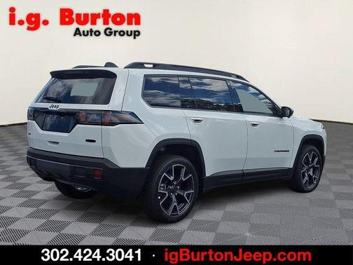 Bright White Clearcoat 2026 Jeep Cherokee Overland