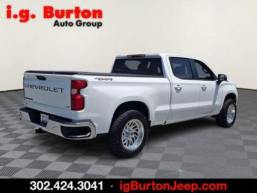 Summit White 2025 Chevrolet Silverado 1500 LT
