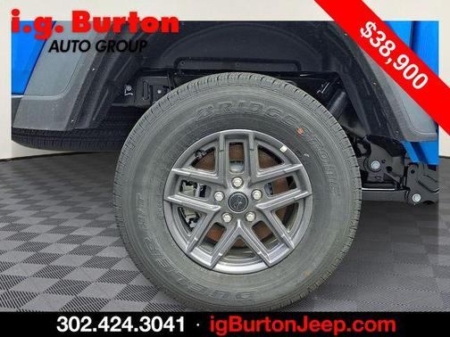 Hydro Blue Pearlcoat 2026 Jeep Gladiator Sport