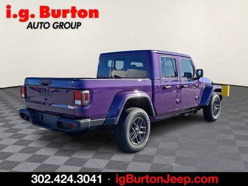 2026 Jeep Gladiator Sport