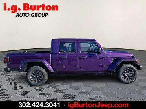2026 Jeep Gladiator Sport