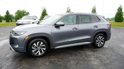 Platinum Gray Metallic 2026 Volkswagen Tiguan 2.0T S