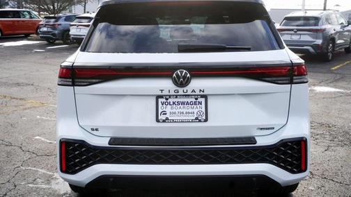 2026 Volkswagen Tiguan 2.0T SE R-Line Black