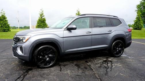 2025 Volkswagen Atlas 2.0T SE