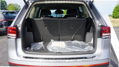 2025 Volkswagen Atlas 2.0T SE