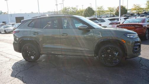 2025 Volkswagen Tiguan 2.0T SE R-Line Black