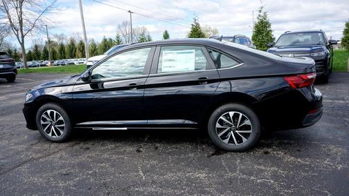 Deep Black Pearl Effect 2026 Volkswagen Jetta 1.5T S