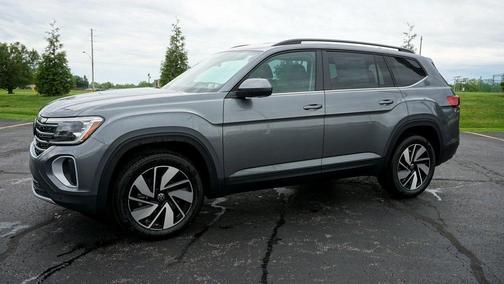 2025 Volkswagen Atlas 2.0T SE