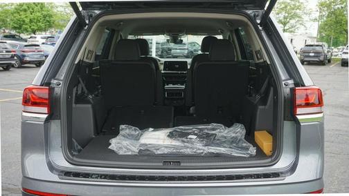 2025 Volkswagen Atlas 2.0T SE