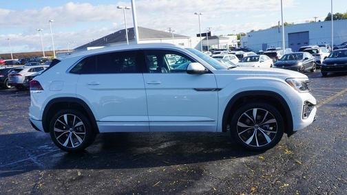2026 Volkswagen Atlas Cross Sport 2.0T SEL Premium R-Line