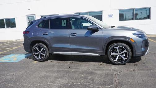 2025 Volkswagen Tiguan 2.0T SE